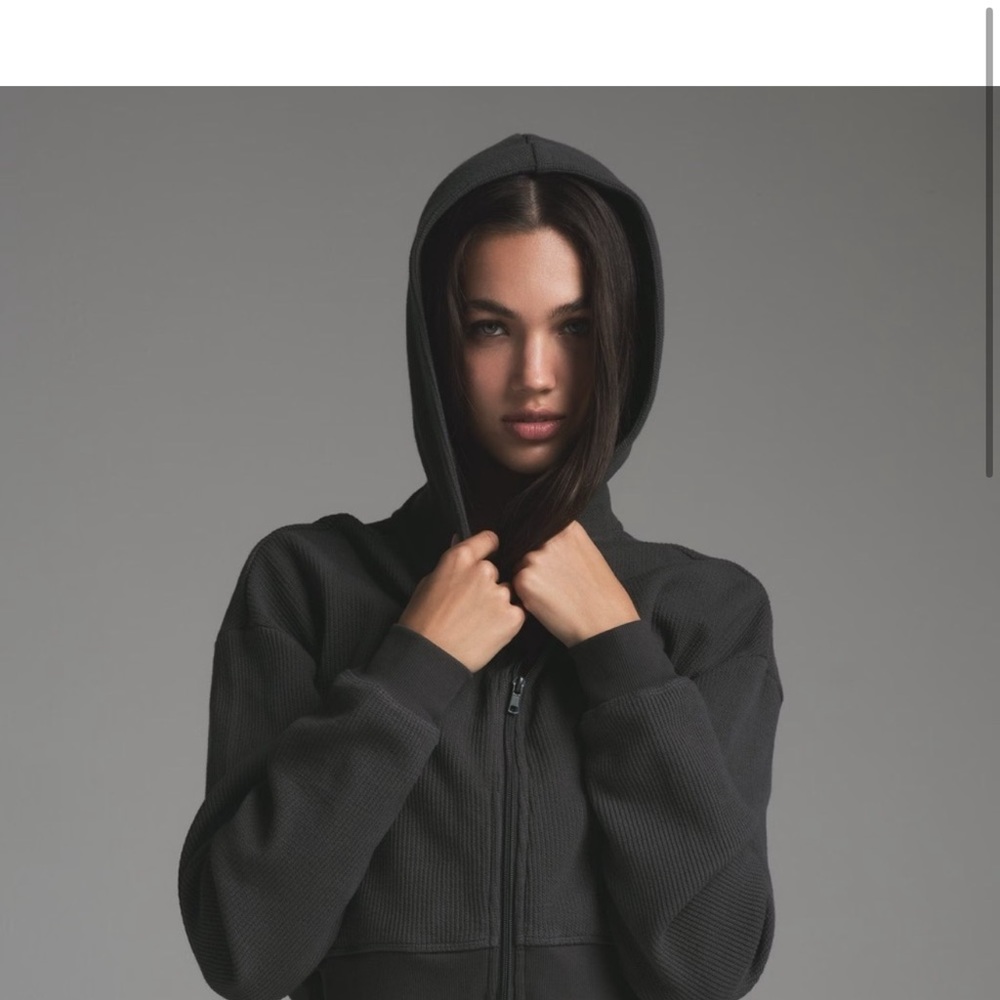 SKIMS Gray Long Sleeve Hoodie Sweatshirt SOLD OUT NWOT
